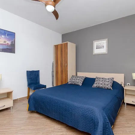 Apartment Classy Center