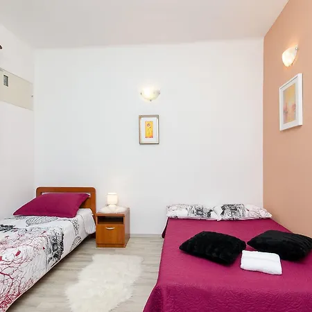 Apartment Classy Center Split
